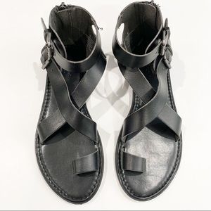 Universal Thread Toe Wrap Gladiator Sandal Size 6